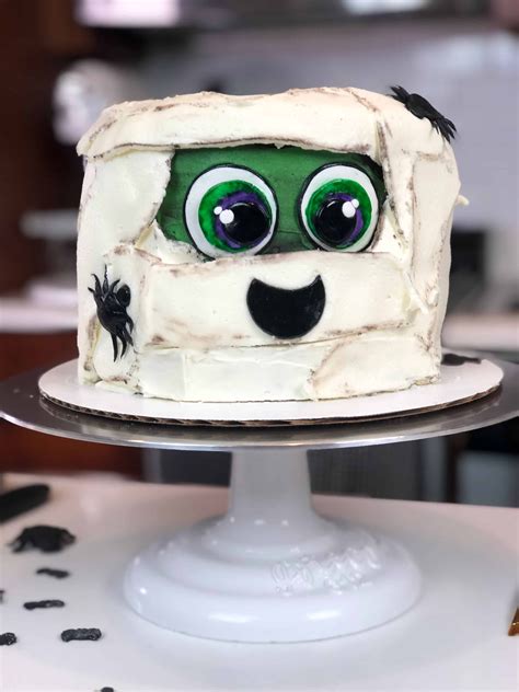 Mummy Cake Cute And Easy Cake Recipe And Tutorial Recipe Cake
