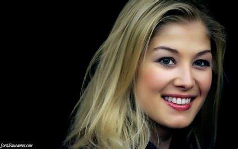 Picture Picnic 🅿🅿 Free Rosamund Pike Hot And Sexy Hd Wallpapers
