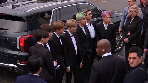 Thank you so much for waiting for my sub so patiently! BTS Arriving To The Red Carpet | 2019 GRAMMYs - YouTube