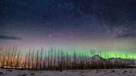 Iceland In November Catch A Glimpse Of The Stunning Northern Lights