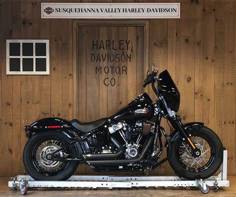 2018 Harley Davidson® Flsl Softail® Slim® Vivid Black Harrisburg