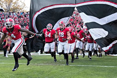 Georgia Bulldogs In The Way Too Early Top 25 Rankings For 2019