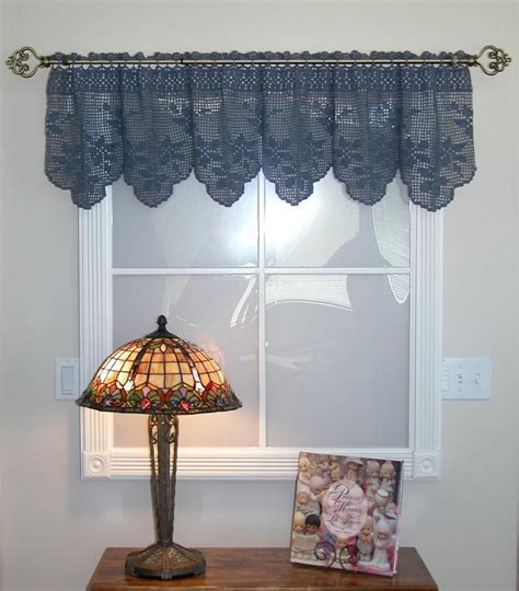 I have been asked a lot for this pattern, so i have decided to write out the directions for you on how i made it. For Living Room | Window Treatments Design Ideas