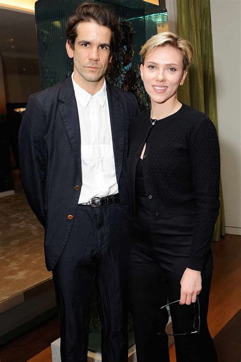 Scarlett Johansson And Romain Dauriac Finalize Their Divorce And Settle