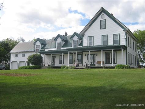 Under 100k Sunday ~ C1885 Maine Farmhouse For Sale On 1 Rural Acre