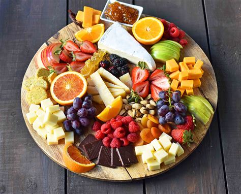 How To Make The Best Fruit And Cheese Board How To Make A Cheese Plate Ideas On How To Make A