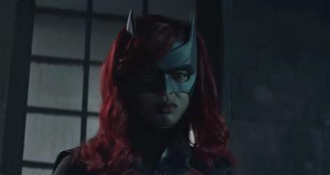 Javicia Leslie Takes Over As Batwoman In Season 2 Trailer Watch Now Batwoman Camrus