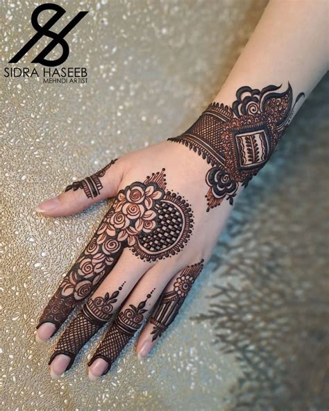 Pakistani And Indian Eid Mehndi Designs Collection 28