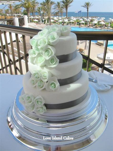 Pin By Kelly Waalen On Wedding Ideas Mint Wedding Cake Wedding Cakes