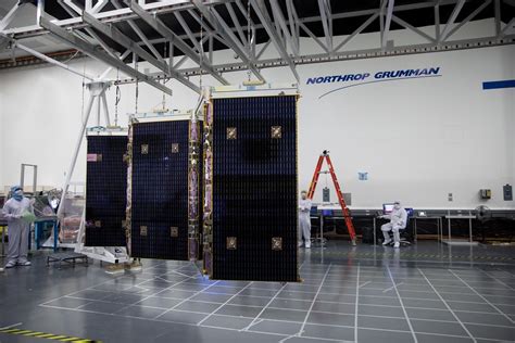 Solar Array Deployment Test Of The James Webb Space Telesc Flickr