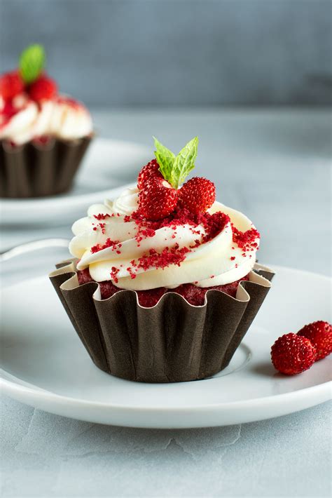 Red Cupcake · Free Stock Photo