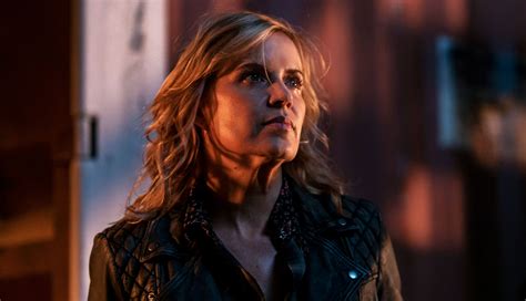 Deadwoods Kim Dickens And Rosario Dawson Join Briarpatch The Killing