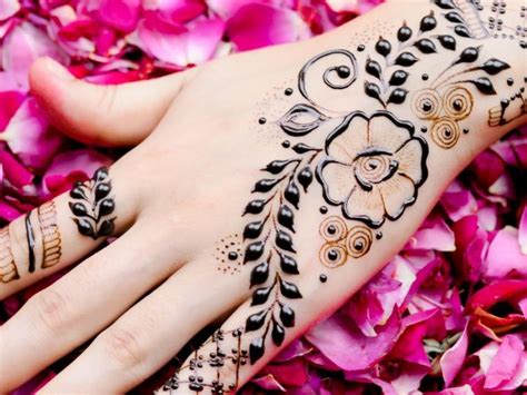 Moroccan Henna Designs And Traditions Taste Of Maroc