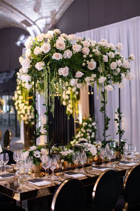 Glamorous Black And Gold New York City Wedding With Luxury Details