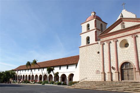 Exterior Of Santa Barbara Mission Mission Santa Barbara Is Flickr