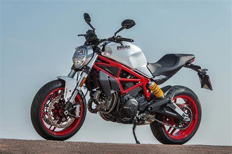 The bike feels powerful in lower rpm range. 2017 Ducati Monster 797 launched in India; Priced at INR 7 ...