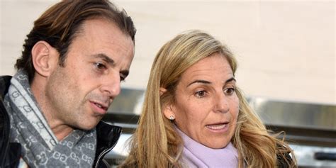 Arantxa Sánchez Vicario Se Refugia En Casa De Su Hermano Emilio Desde Su Separación Bekia