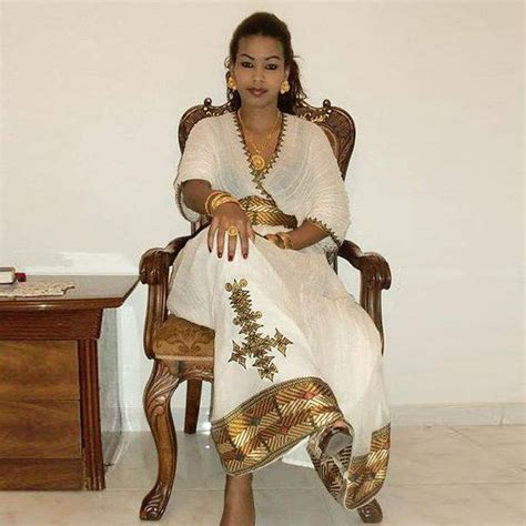 Zenbaba Telf New Traditional Habesha Dress In 2020 Ethiopian Dress