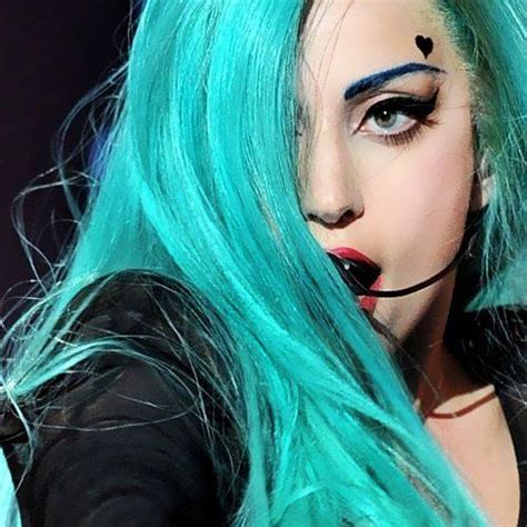 Can she look any more angelic? Lady Gaga sports turquoise mermaid hair! | Lady gaga ...