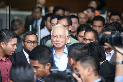 Datuk seri mohd shukri abdull disclosed that he had proposed to the prime minister two candidates from within the commission as his replacement and was surprised when dr mahathir appointed outsider latheefa koya instead. Najib leaves MACC after more than four hours of ...