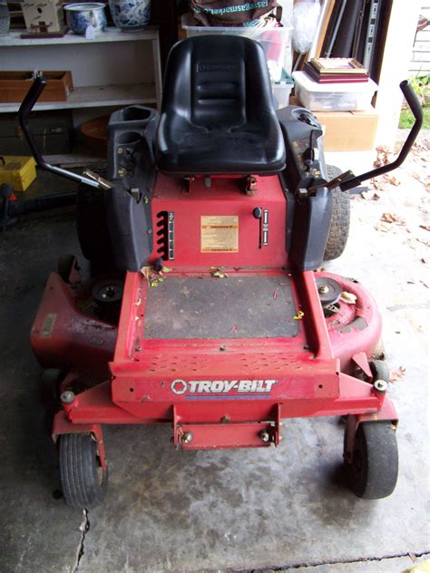 Lot Troy Bilt Zero Turn Lawnmower