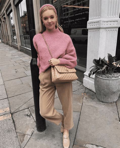 Smart Casual Attire Guide For Women 32 Outfits For 2023