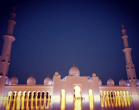 10 Of The Worlds Most Beautiful Mosques Travel Noire