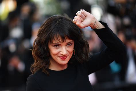 asia argento accused weinstein of assault now she s facing her own accuser
