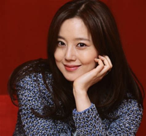 Moon Chae Won Re Signs With Msteam Entertainment