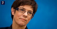 Annegret Kramp-Karrenbauer: CDU-Ministerpräsidentin für höheren ...