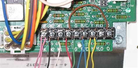 Comfortsense[ 7000 thermostats catalog # y0349 or y2081 r on−board link g low voltage the following wiring diagrams were used during various stages of unit production. Trane XL824 with XV95/XR17 Wiring Problem