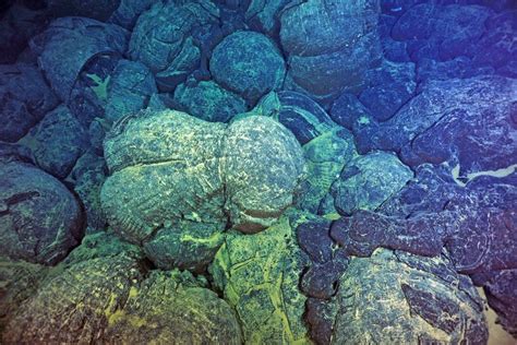 Gallery Of Erupting Underwater Seamount Live Science