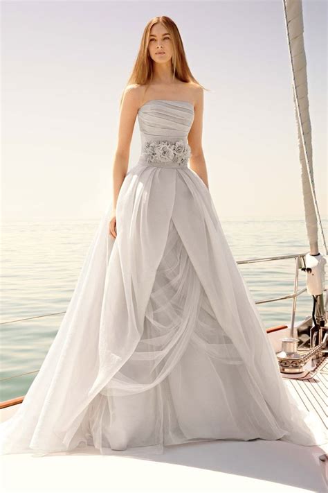 12 Stunning Designer Wedding Dresses Bestbride101