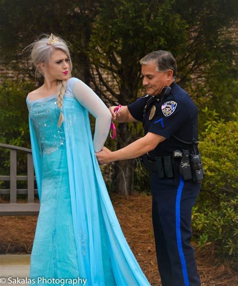 Queen Elsa Has Been Arrested In South Carolina And We Ve Got The Pics To Prove It