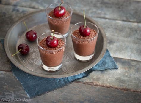 Light and airy chocolate mousse is a favorite way to satisfy my chocolate cravings. Eggless Chocolate Mousse | Pretty. Simple. Sweet.
