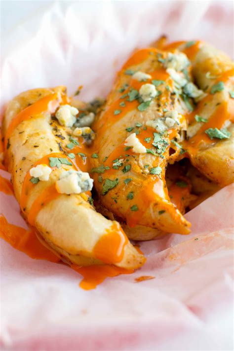 Working with 1 chicken strip at a time, dredge in flour mixture. Slow Cooker Buffalo Ranch Chicken Tenders - Slow Cooker ...