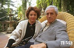 Italian director Michelangelo Antonioni and his wife Enrica Fico, Stock ...
