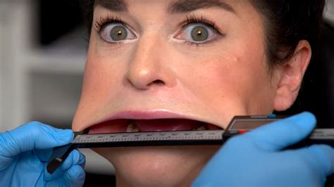 samantha ramsdell the guinness world record holder for largest mouth in the world newz
