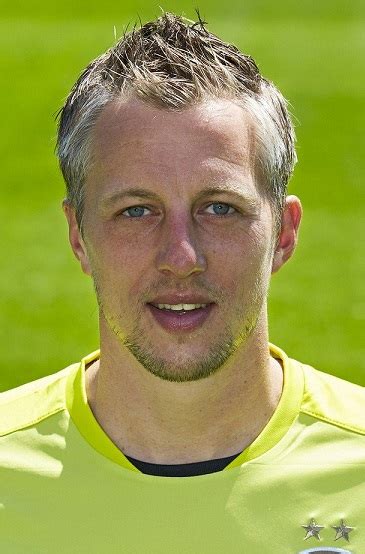 Game log, goals, assists, played minutes, completed passes and shots. Pasveer, Remko Pasveer - Futbolista