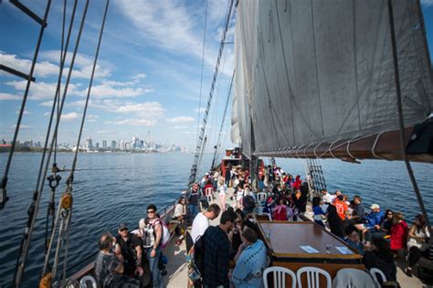 Choose from a range of shipping services to ship parcels across canada and beyond. What it's like to sail on a tall ship in the Toronto harbour
