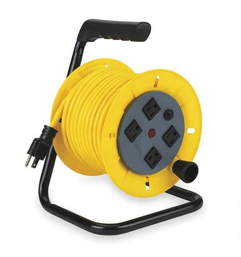 Lumapro Extension Cord Reel Hand Operated 120v Ac Quad Receptacle On
