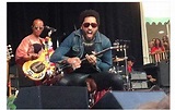 Remember Back When Lenny Kravitz Accidentally Split His Pants On Stage ...