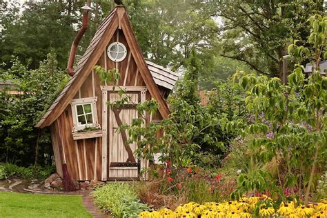 How to build a platform deck for a shed out of wood. 11 Cool Garden Sheds You Can Put in Your Backyard | Photo ...