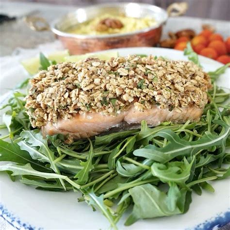 Bake until salmon is cooked through, about 12 to 15 minutes. Pin on Salmón Bake