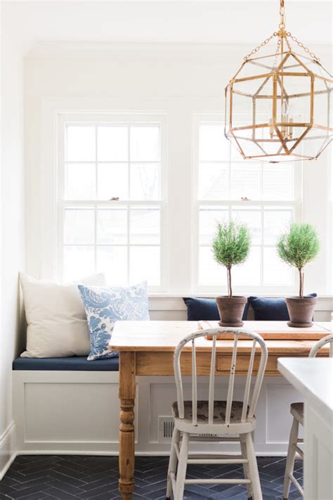 Beautiful modern breakfast nook ideas with photos, including tables, chairs, lighting ideas, seating, benches, kitchen dining, & banquettes. Modern Farmhouse Breakfast Nook Ideas - Pickled Barrel