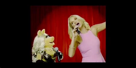 Odds And Ends Kristin Chenoweth Duets With Miss Piggy And Gets A Canine