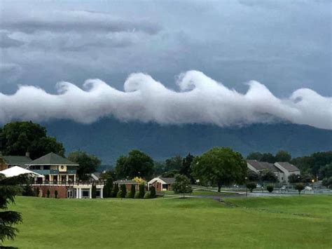 Rare Wave Shaped Clouds Hovering Over Virginia Skyline Caught On Camera