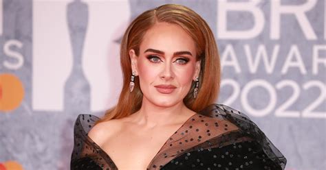 Adele Stuns In Makeup Free Instagram Posts
