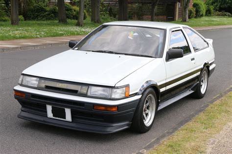 Ae86 Toyota Corolla Levin A Legend With 170bhp Performancecars