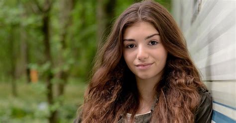 eastenders mimi keene looks totally different to cindy with tan and fringe keene eastenders